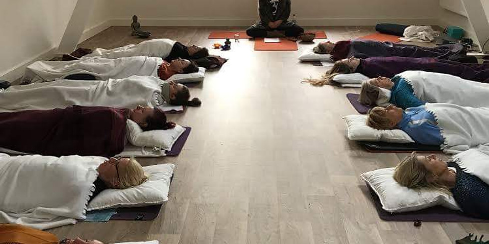 Inner Yoga & Meditatie Bijeenkomst (geleid)
