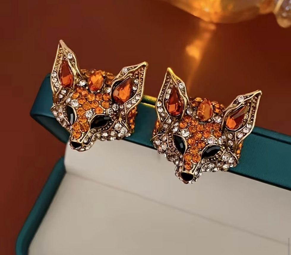 Thumbnail: Gorgeous Fox Necklace and Earrings! 