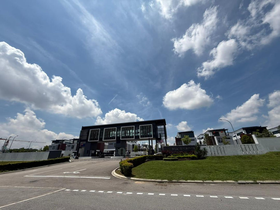 WhatsApp Image 2025-09-18 at 4.03.43 PM (4)