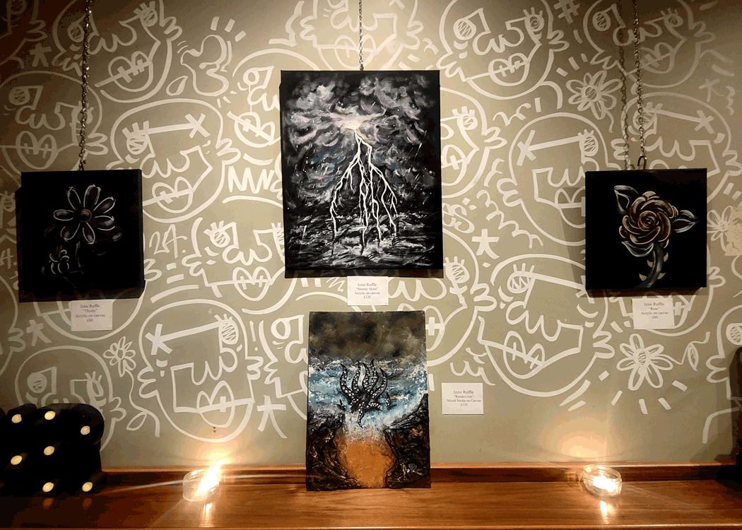 dark-wall-izzie-2025.gif