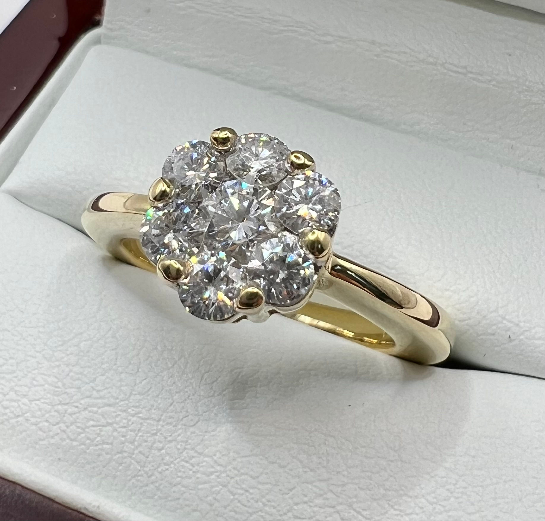 14ct Gold Diamond Flower Ring -  Size N 1/2