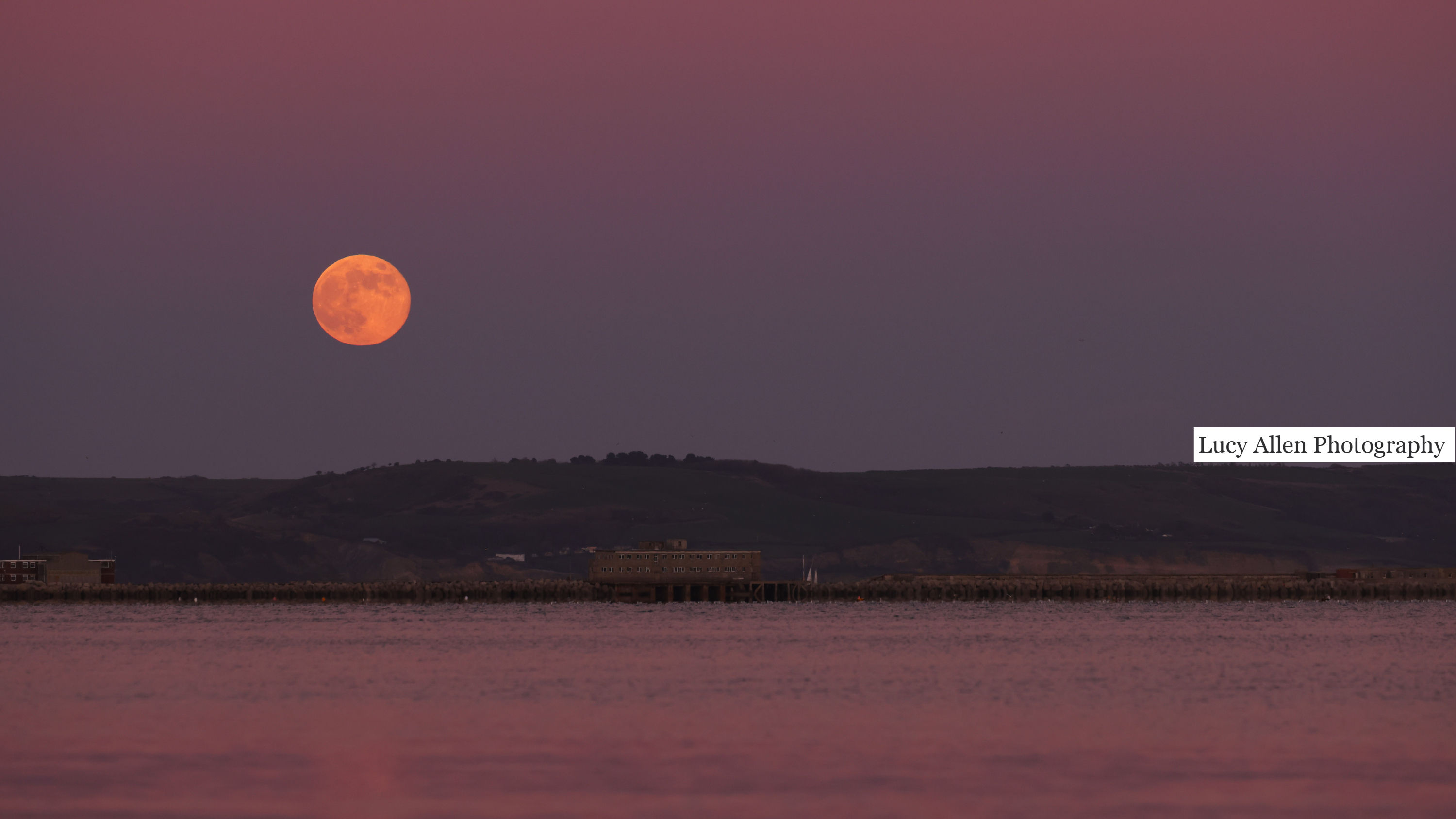 Moonrise on the water 