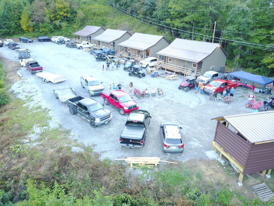 Hatfield McCoy TrailCabin RentalsBluewell WVGoldandBlueCabins