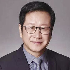 赵德伟_edited.jpg