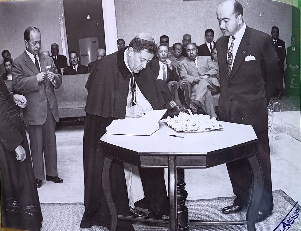 Clínica Maternidad Loja