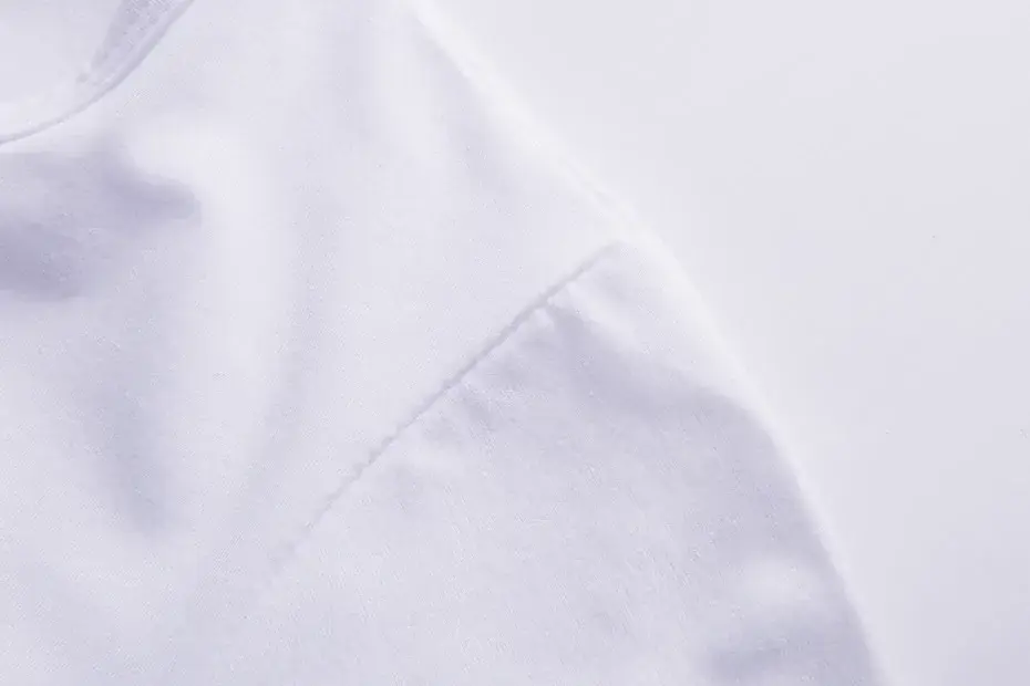 Miniatura: Camiseta feminina com estampa divertida e fofa de gato japonês, estilo Catzilla