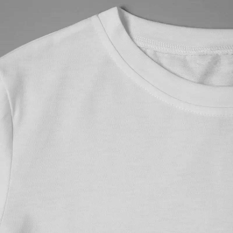 Miniatura: Camiseta feminina com estampa divertida e fofa de gato japonês, estilo Catzilla