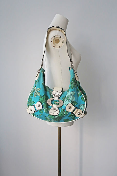 Vintage Y2K 2000's Guess floral print fabric shoulder bag | Delve