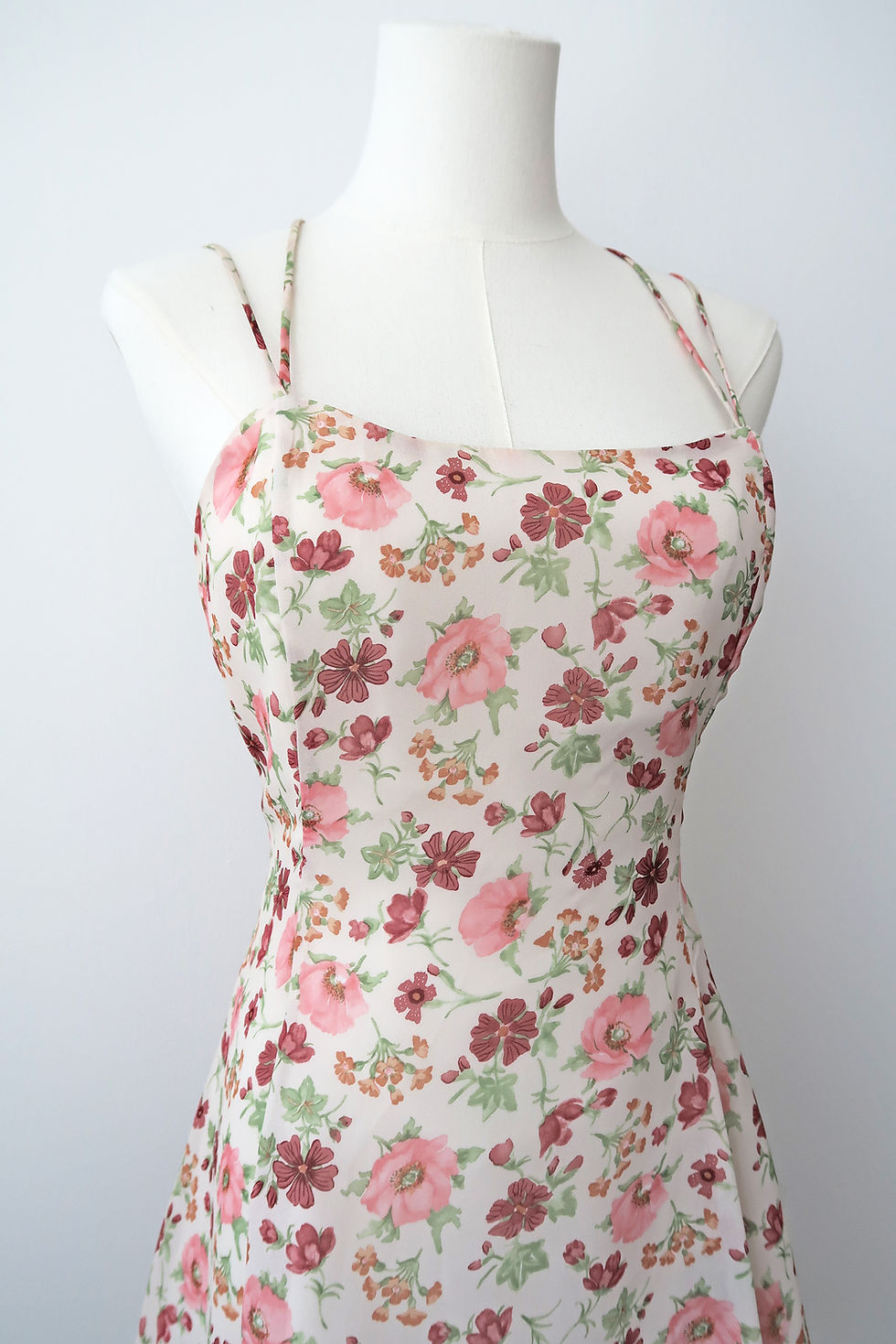 Thumbnail: Vintage Y2K cream floral cami dress. UK 12.