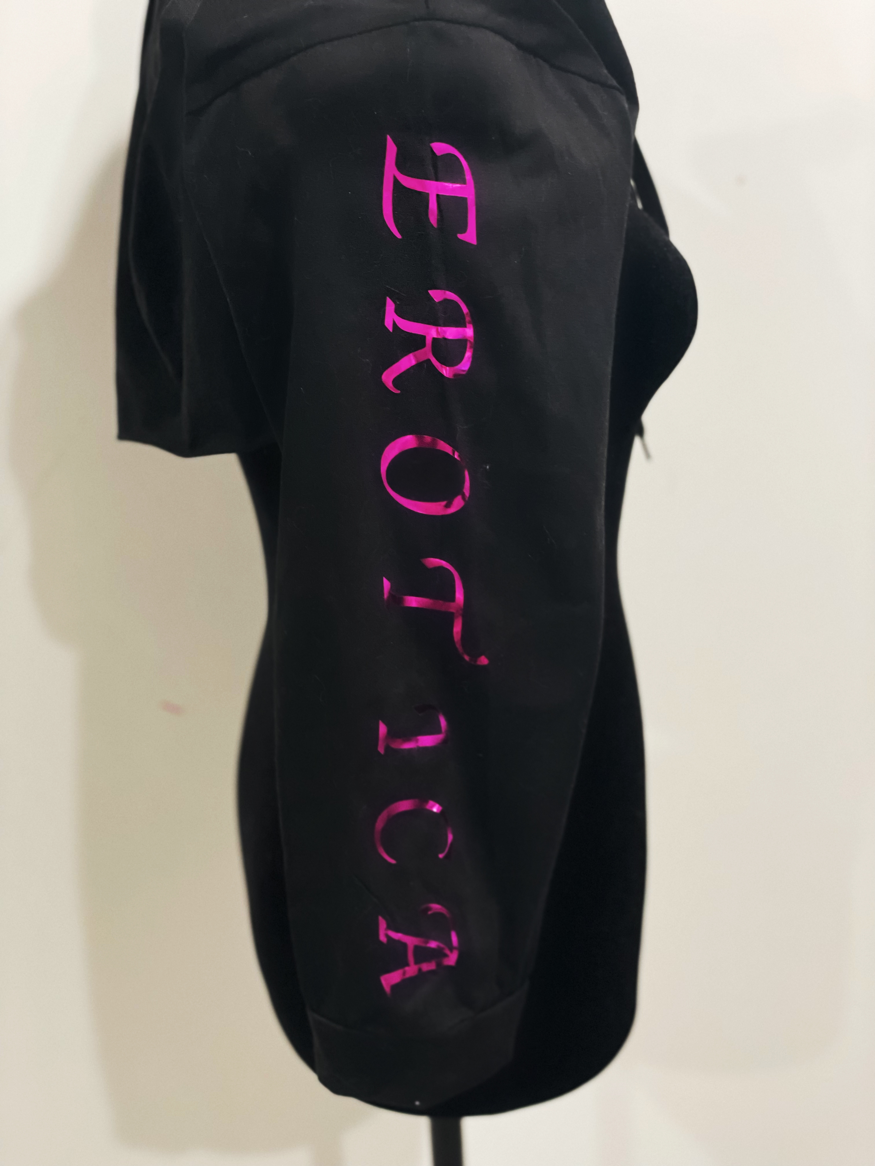 High Crop Hoodie w Er0tica Sleeve