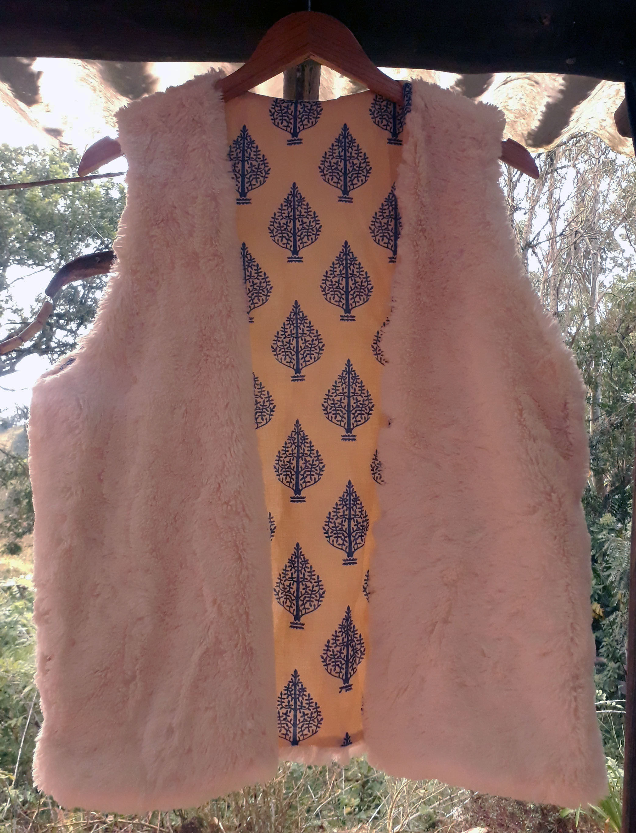 Colete Pelos e Tecido 100% Algodão Indiano - Dupla Face