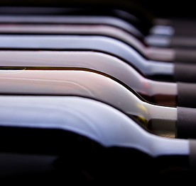 Row-of-Wine-Bottles-169954203_5616x3744.jpeg