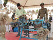 अंतर्राष्ट्रीय वन मेला: आयुर्वेदिक चिकित्सा और वन उत्पादों का बढ़ा क्रेज ( ForestFairBhopal HerbalMedicineSales: Exploring Ayurveda & Forest Products)