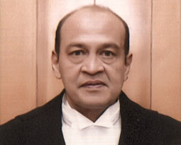 कैश-इन-आउटहाउस मामला: जांच समिति ने पूर्व न्यायाधीश यशवंत वर्मा को पाया दोषी, Cash-in-Outhouse Case, Inquiry Committee Finds, Former Justice Yashwant Varma Guilty