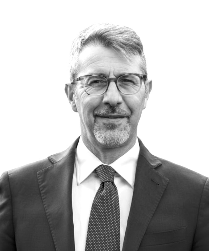 Carlo Kustermann_edited.jpg