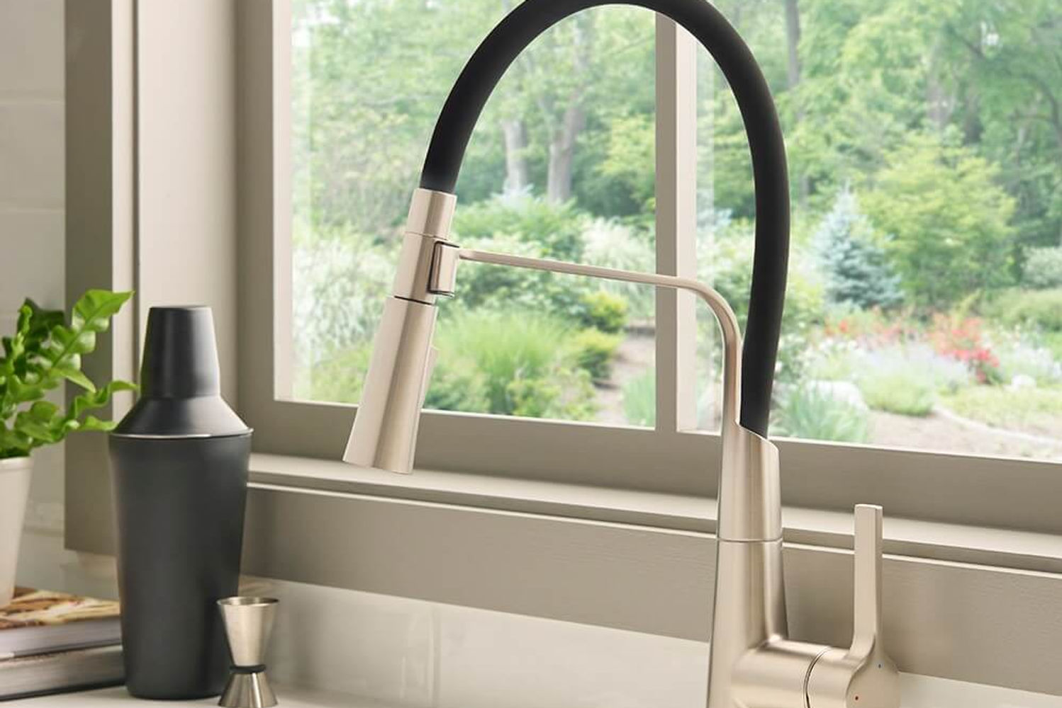 Ruvati Carina Flexible Soft Hose Sprayer Kitchen Faucet – RVF1242BN