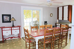 Salle à manger et cuisine