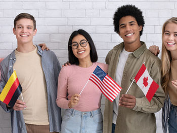 Por qué hacer prácticas en el extranjero puede cambiar tu futuro profesional 🌍✈️