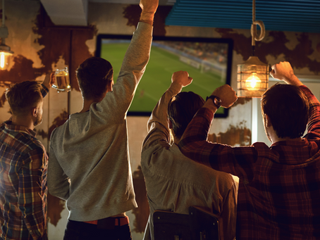 Neighborhood Hangout Upper Eastside NYC: Experience Kelly's Sports Bars