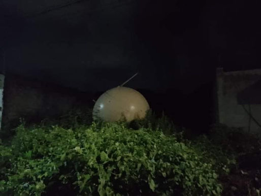 Misteriosa esfera metálica aparece en México tras “caer del cielo”, según popular meteor