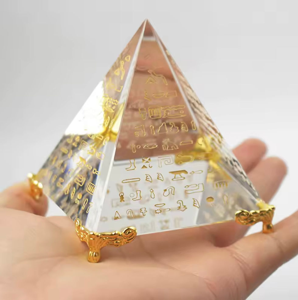 Miniature : Pyramide cristal énergie égyptienne sur pied orné
