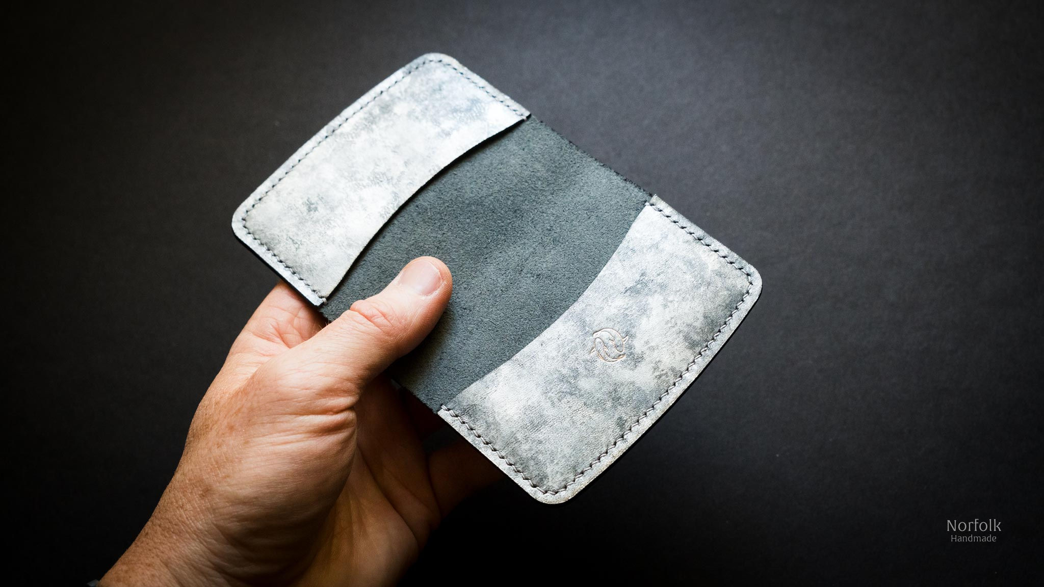 Bifold | Bisanzio Carbone