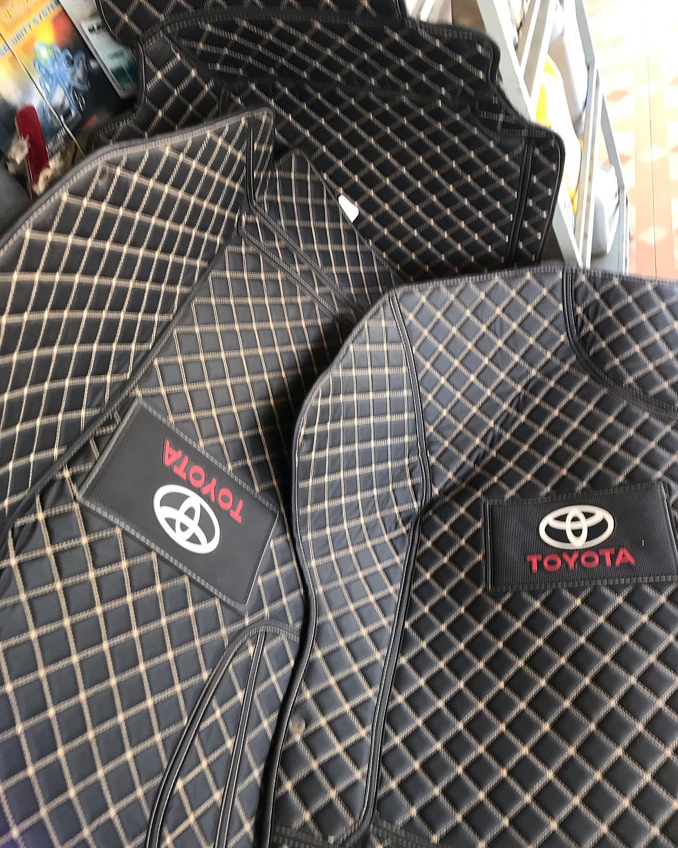 Thumbnail: venza floor mat