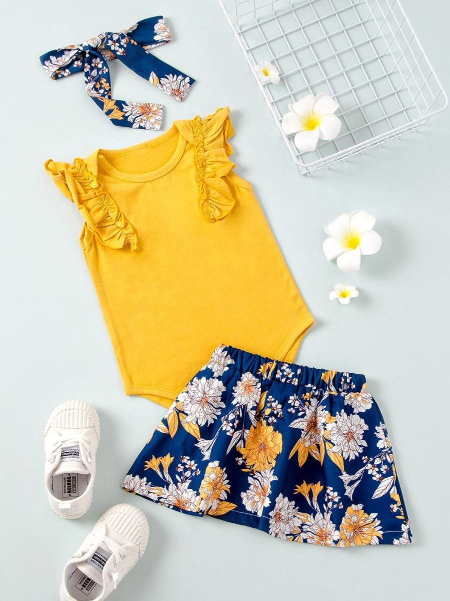 Thumbnail: 3-Piece Baby Girl Yellow Bodysuit and Flower Skirt Hair Band Outfits