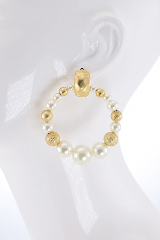 Thumbnail: Hypoallergenic Pearl & Metal Beaded Hoop Earrings