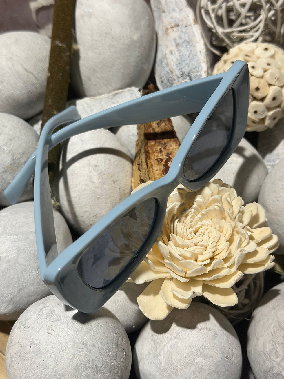Thumbnail: Chic Retro Cat-Eye Sunglasses Collection F3022