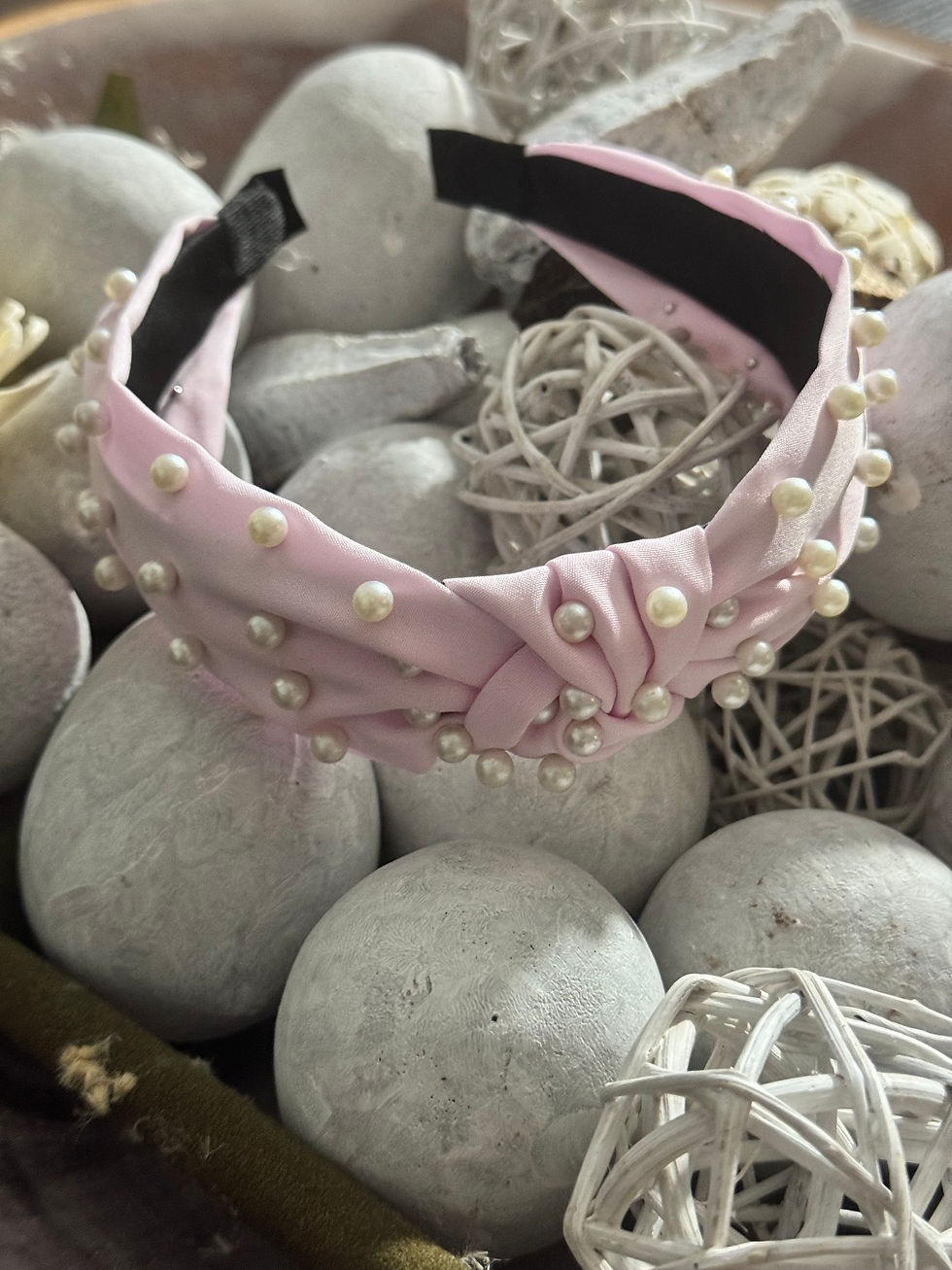 Thumbnail: Pearl Embellished Knot Headband
