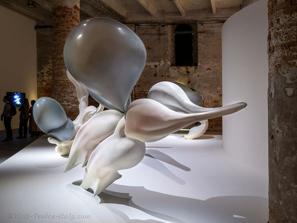 marguerite-humeau-migrations-venice-biennale-art-exhibition-04.jpeg