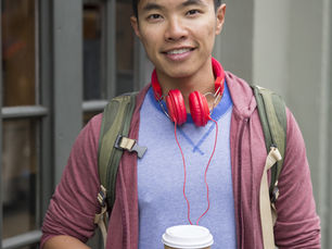 U.S. Visa Policy Shift Alarms Chinese Students, Sparks Accusations of Discrimination