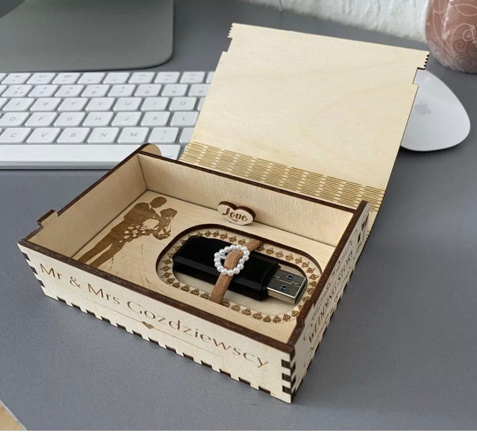 Personalised Wooden  Pen Drive Box  ,Wedding Photography ❤️