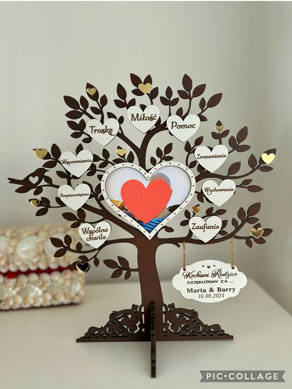 Thumbnail: Wedding Gift For Parents -Tree With Hearts