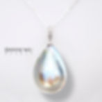 Drop Pear shape tahitian mabe pearl pendant in 18K gold and natural diamonds