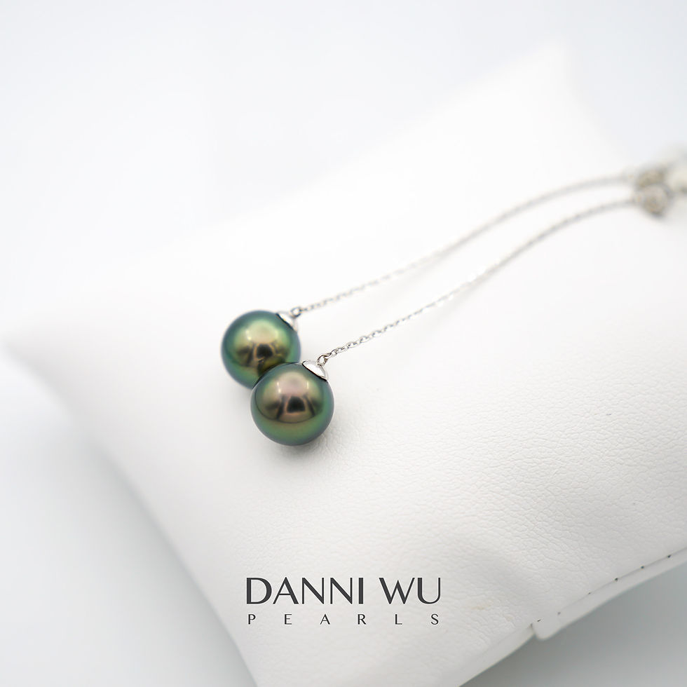 Thumbnail: Tahitian Pearl Diamond Earrings 8mm