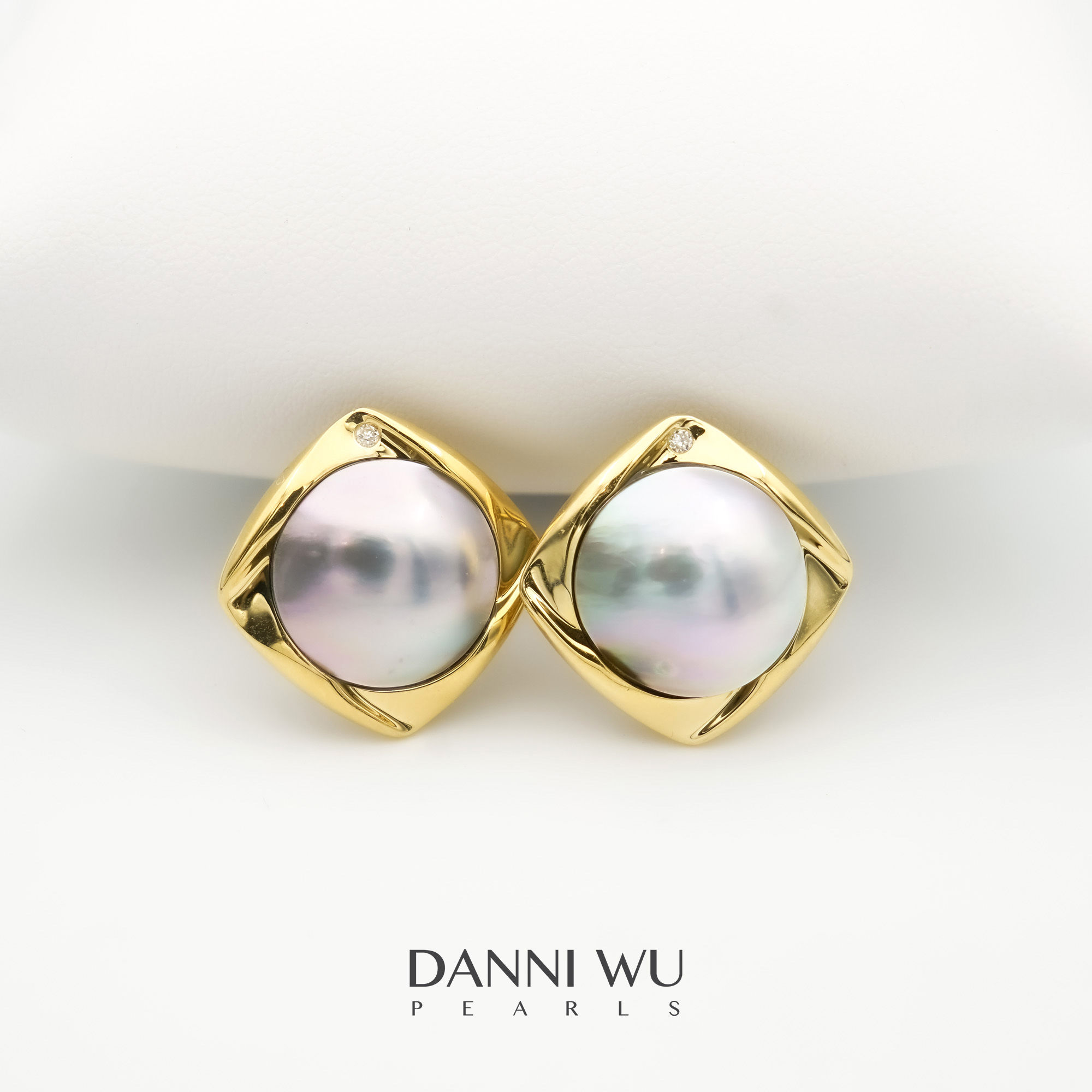 Tahitian Mabe Pearl Earrings in 18K gold vintage style