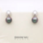 Natural Tahitian pearl earrings in 18K gold with cherry overtone