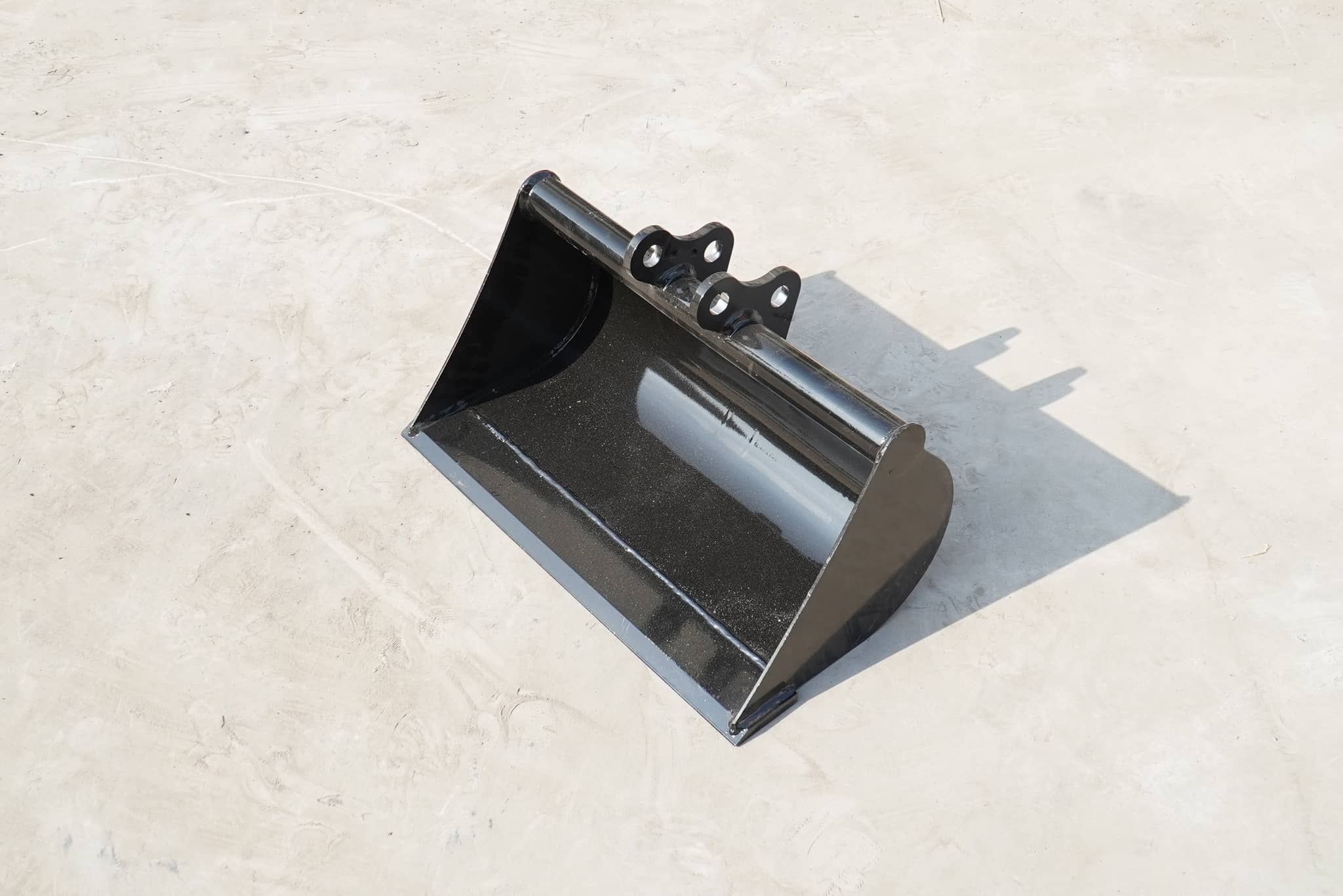 RIPPA R06 Mud Bucket — view 1
