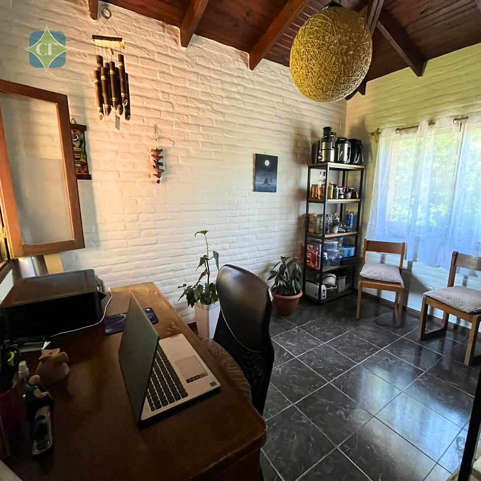 Miniatura: Casa en venta en Nueva Helvecia | Construcción sólida y gran terreno