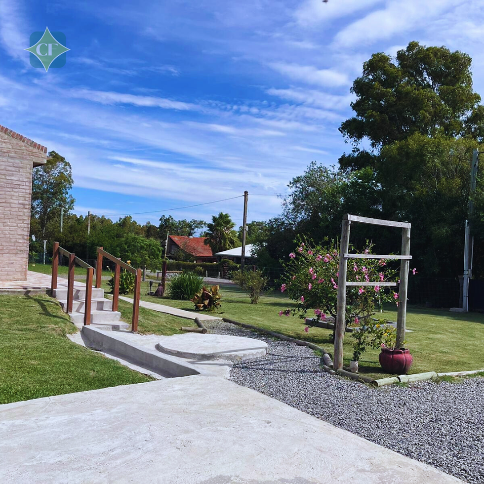 Miniatura: Casa en venta en Playa Azul | Terreno 842 m² | Apto independiente