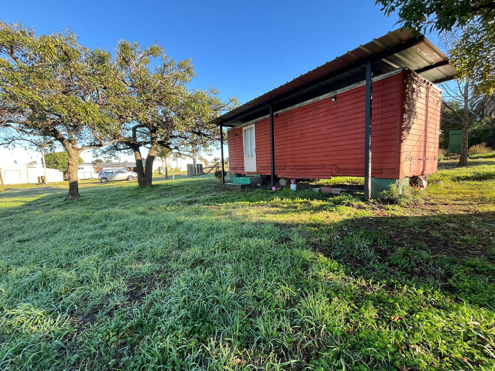 Terreno Con Mejoras En Playa Azul