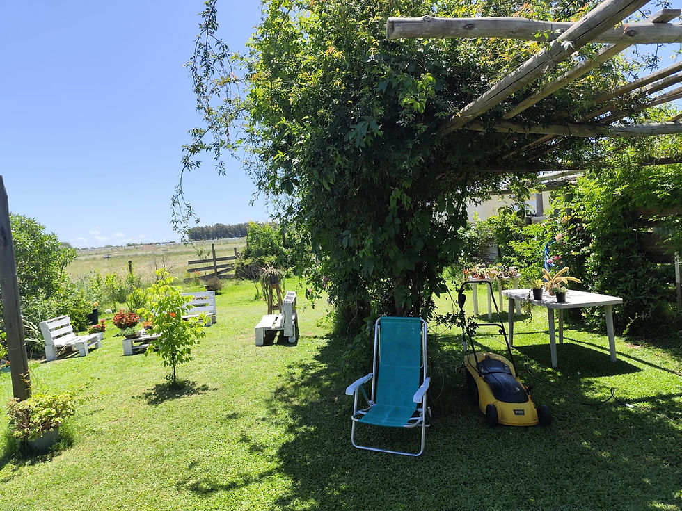 Miniatura: Casa en venta en Los Pinos, Colonia | Apta banco | A 4 cuadras de la playa