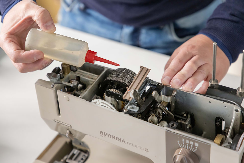 riparazione macchina per cucire
