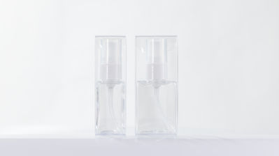 クリアケースに入った30mLと50mLのボトル