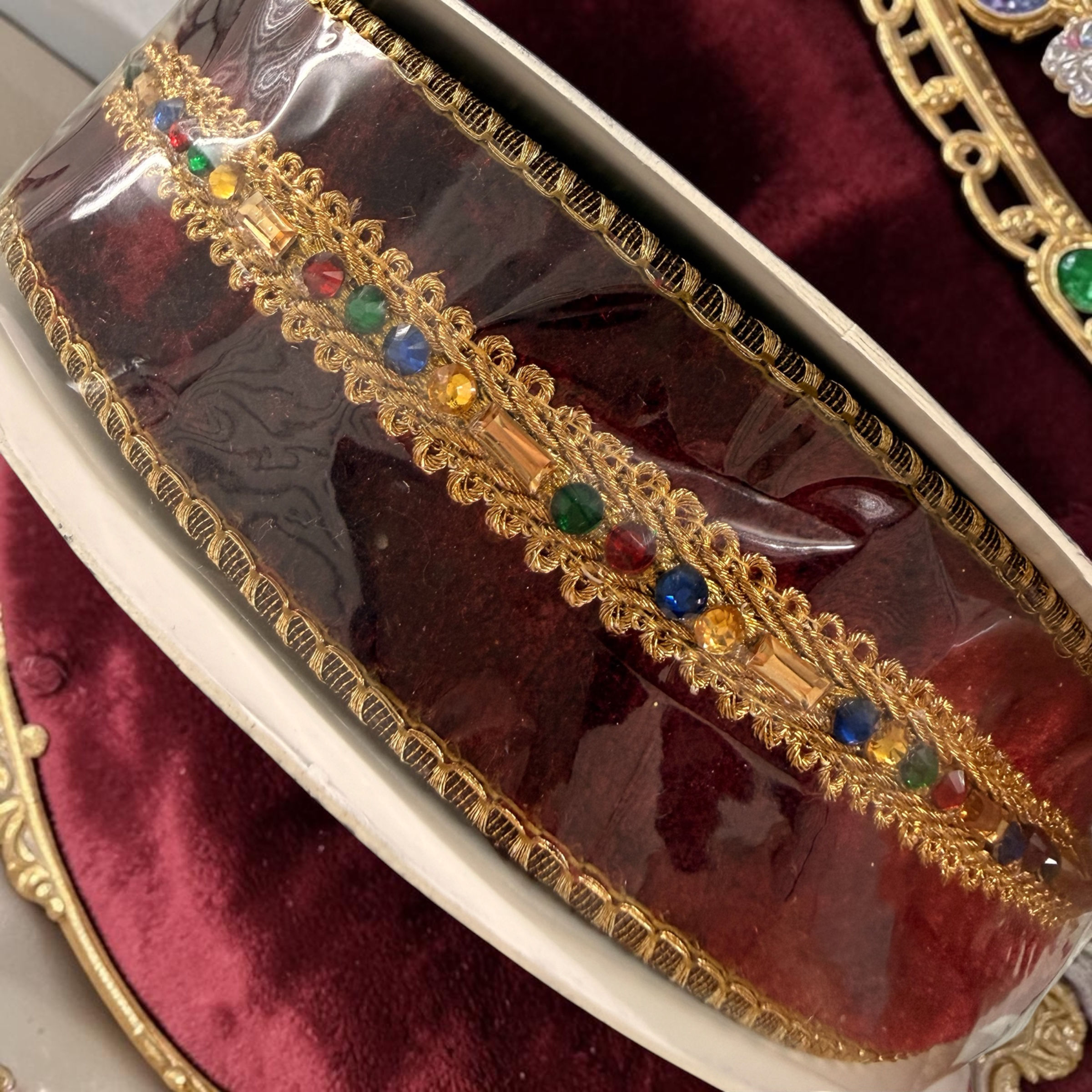 Red royalty