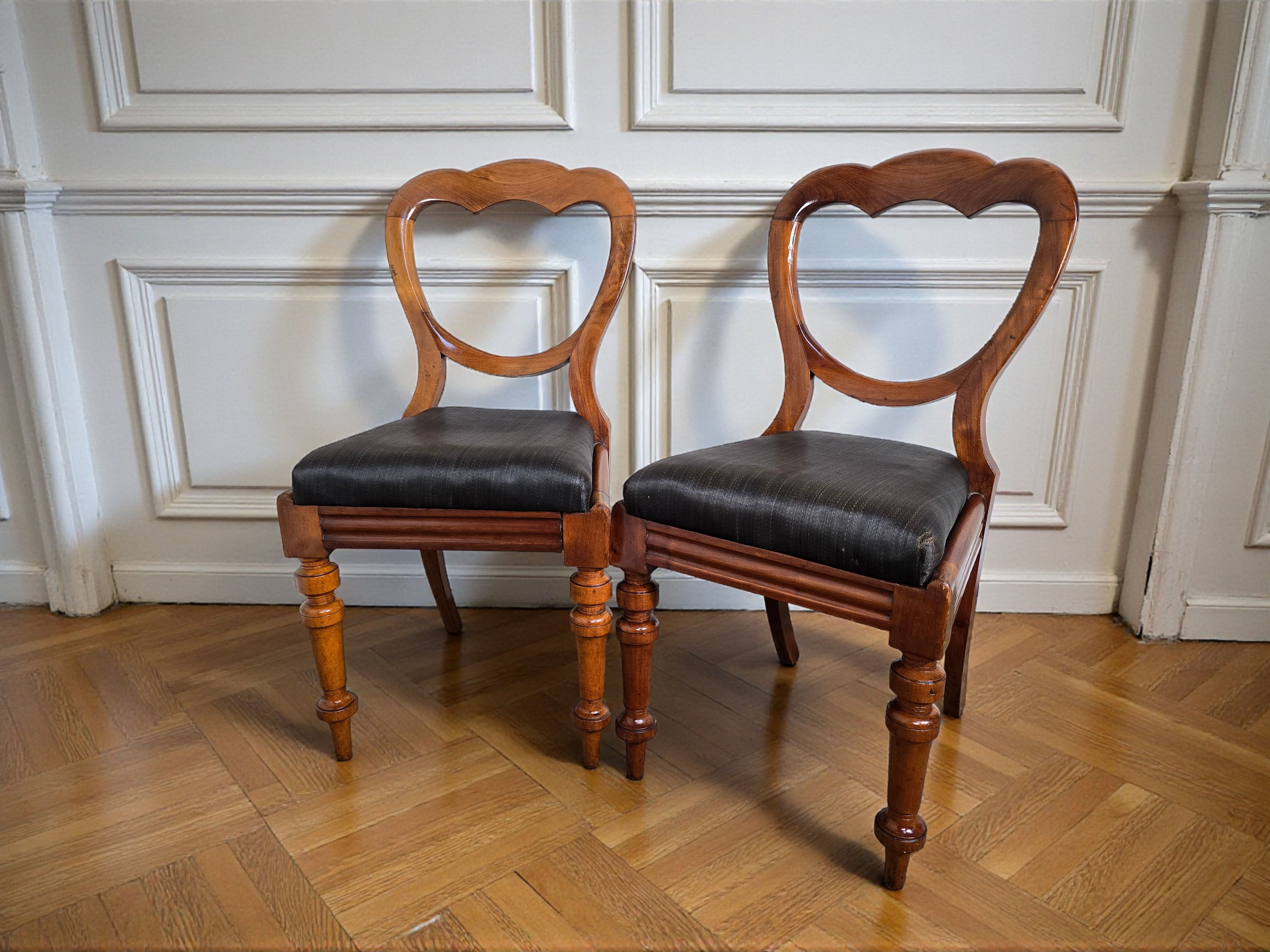 An Antique Victorian Pair of Walnut Dining Occasional Chairs ~Delivery Available