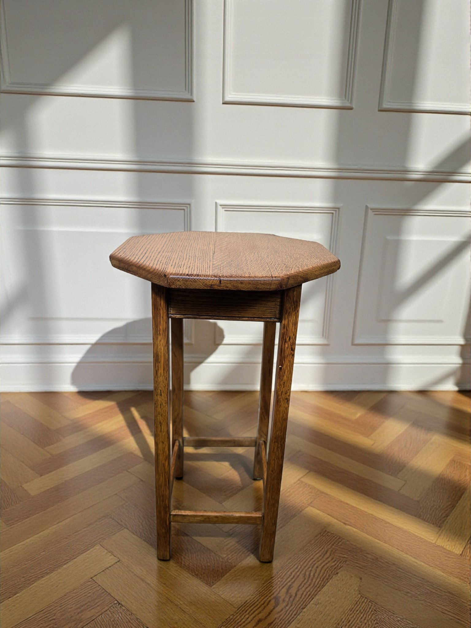 An Antique Golden Oak Arts and Crafts Lamp Table ~Delivery Available~