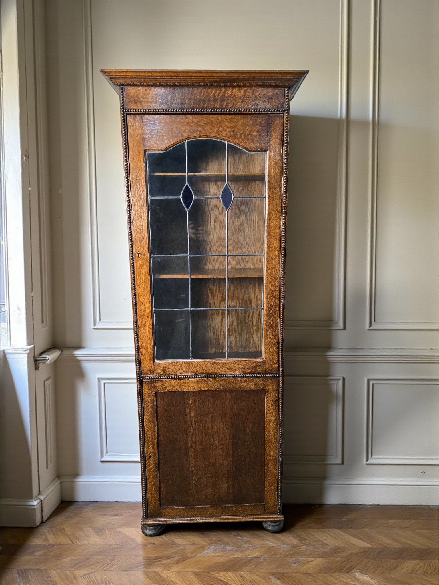 An Antique Early 20th Century Oak Bookcase Display Cabinet Cupboard ~Delivery Av